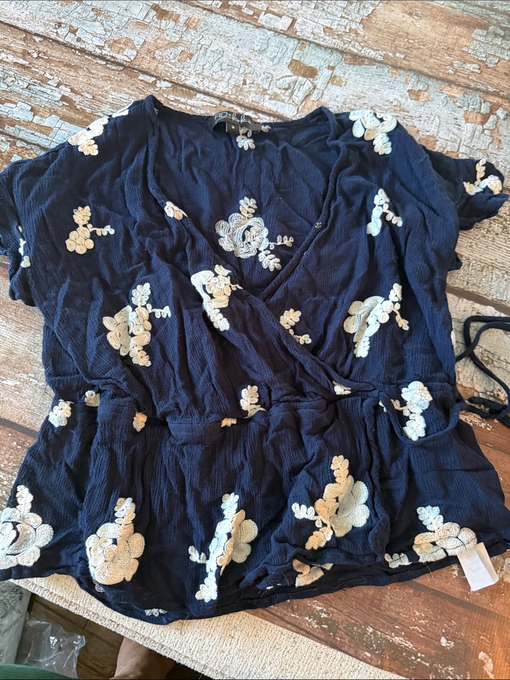 RD & Koko Viscose Navy Floral Embroidered Wrap Blouse with Tie Waist Size Small